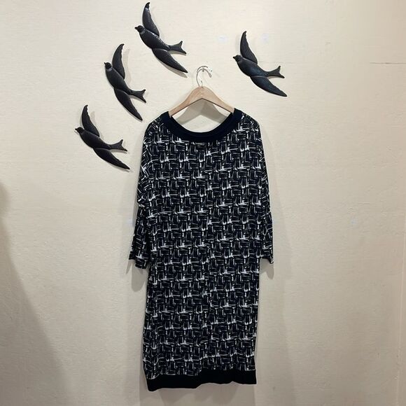 Q' neel Black & White Jersey Knit Abstract Bubble Dress - Plus Size 24 / 3X - Picture 11 of 12